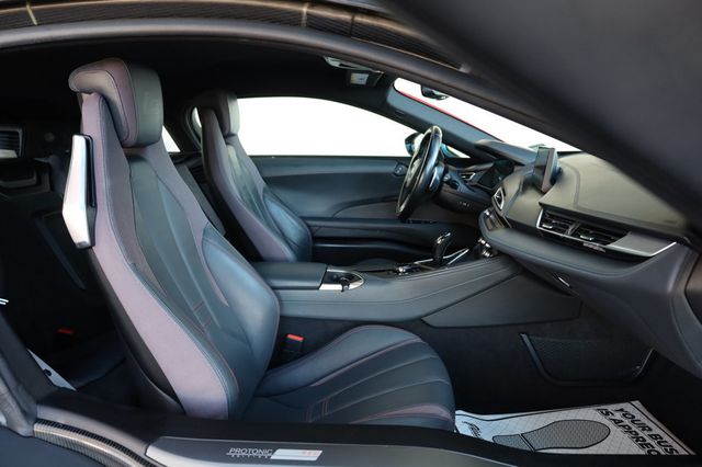 2017 BMW i8  - 22968464 - 24