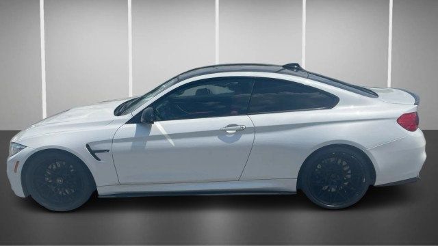 2017 BMW M4 2dr Coupe - 23051470 - 9