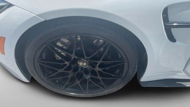 2017 BMW M4 2dr Coupe - 23051470 - 3