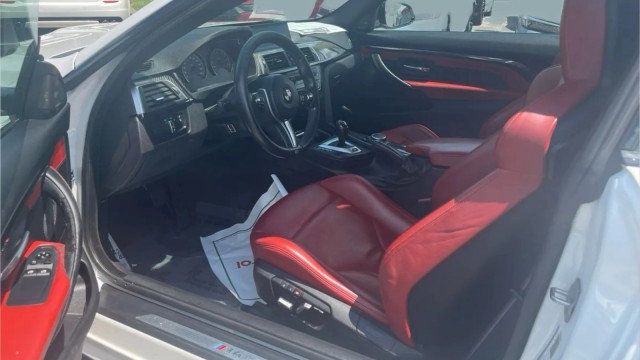 2017 BMW M4 2dr Coupe - 23051470 - 5