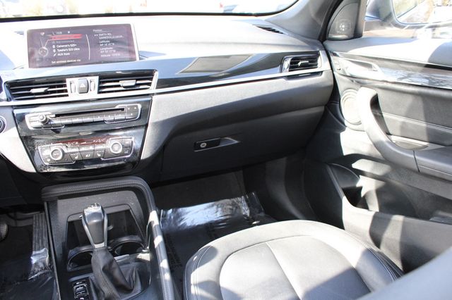 2017 BMW X1 sDrive28i - 22983884 - 35