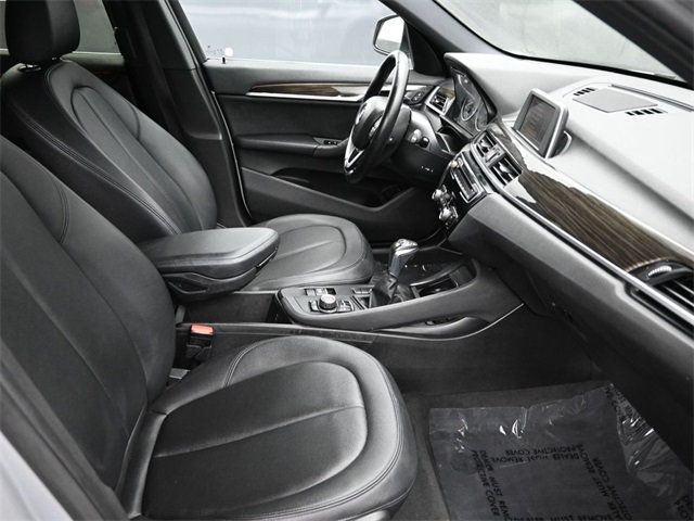 2017 BMW X1 sDrive28i - 22916955 - 13