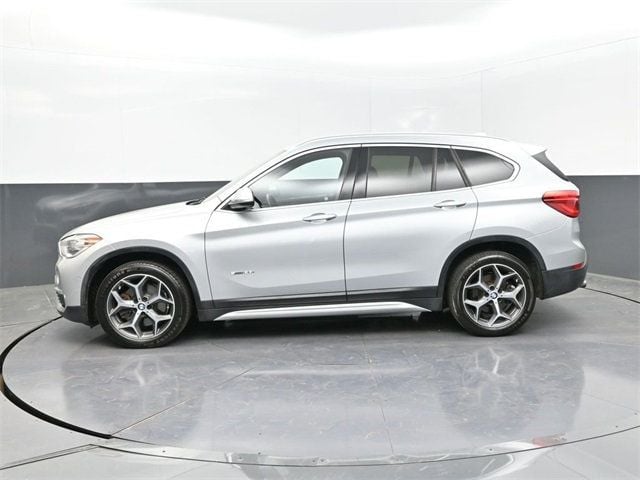 2017 BMW X1 sDrive28i - 22916955 - 1