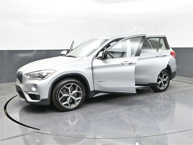 2017 BMW X1 sDrive28i - 22916955 - 23