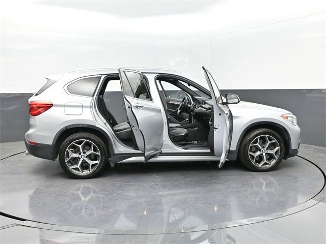 2017 BMW X1 sDrive28i - 22916955 - 24