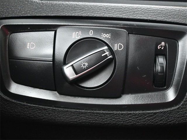 2017 BMW X1 sDrive28i - 22916955 - 33