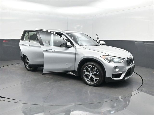 2017 BMW X1 sDrive28i - 22916955 - 43
