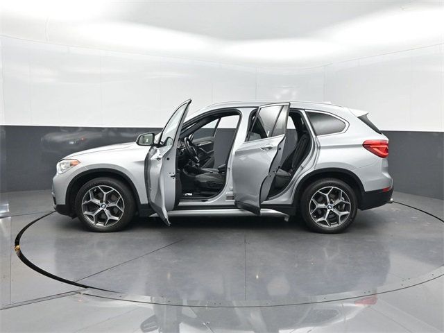 2017 BMW X1 sDrive28i - 22916955 - 44