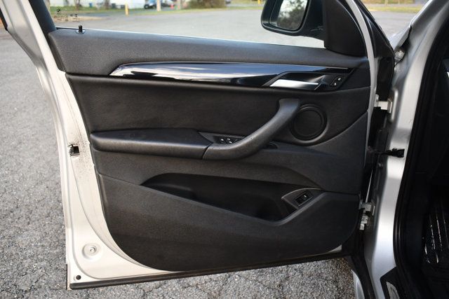 2017 BMW X1 xDrive28i - 22992822 - 10