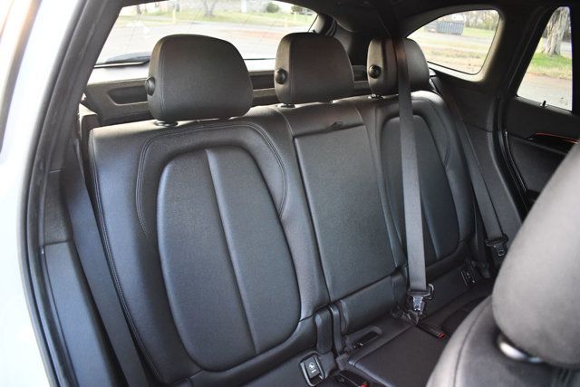 2017 BMW X1 xDrive28i - 22992822 - 25