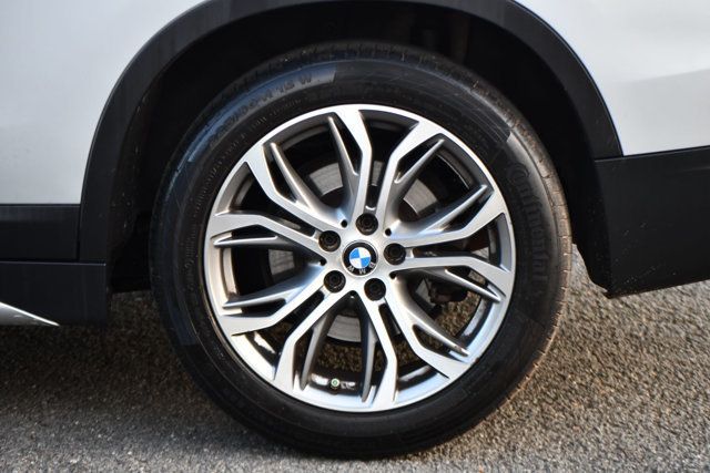 2017 BMW X1 xDrive28i - 22992822 - 8