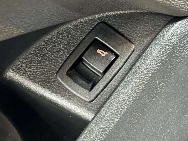 2017 BMW X1 xDrive28i - 23011858 - 16