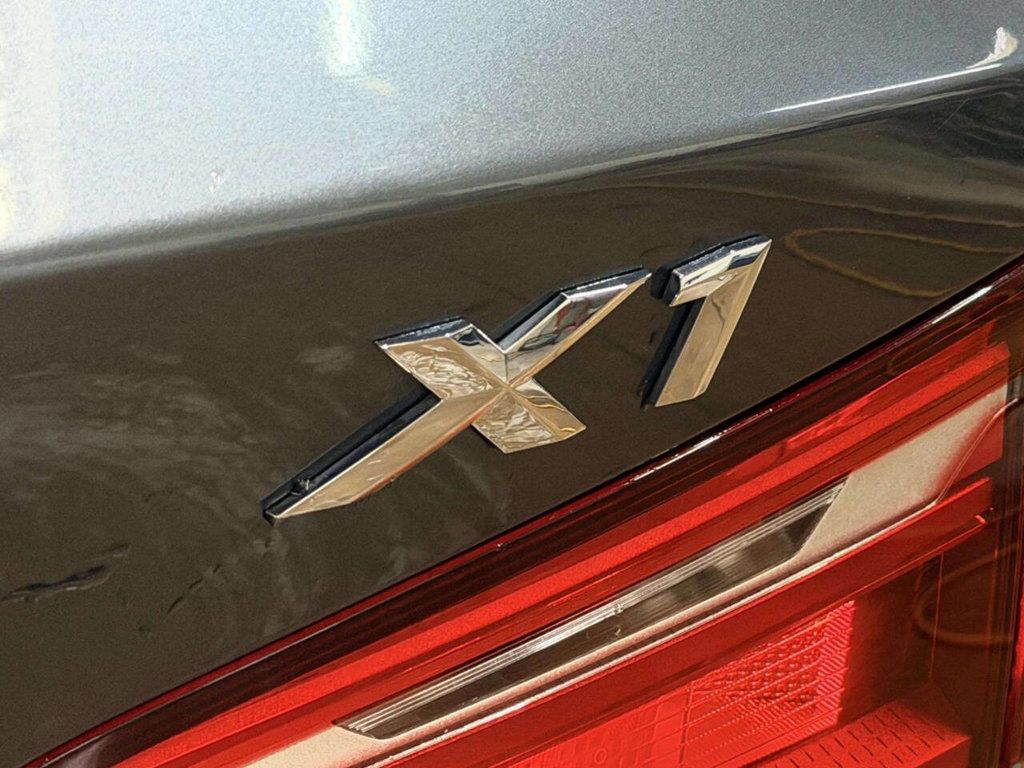 2017 BMW X1 xDrive28i - 23011858 - 4