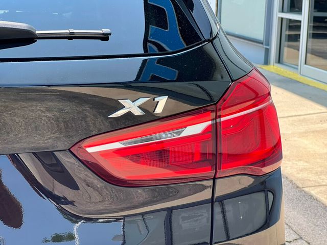 2017 BMW X1 xDrive28i - 23052803 - 10