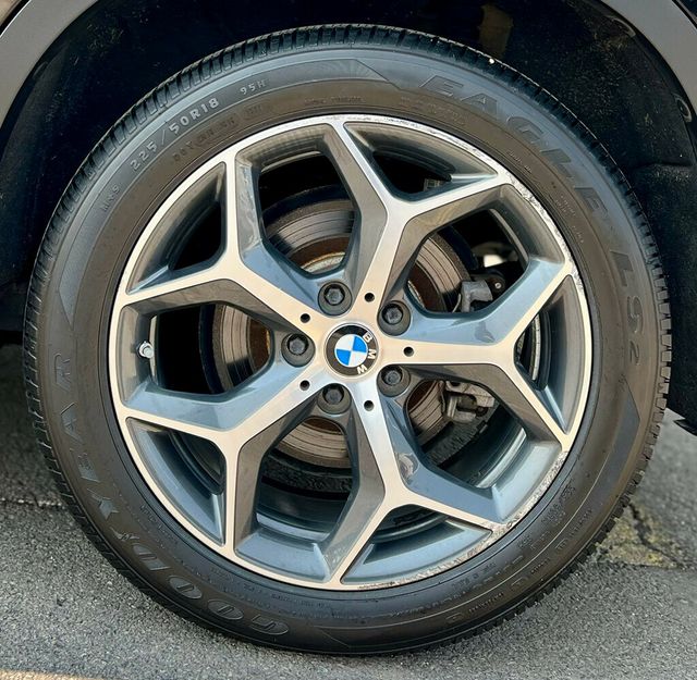 2017 BMW X1 xDrive28i - 23052803 - 26
