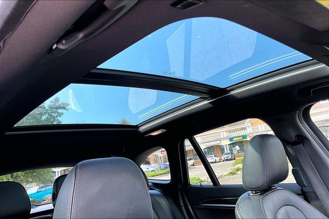 2017 BMW X1 xDrive28i - 23079287 - 36