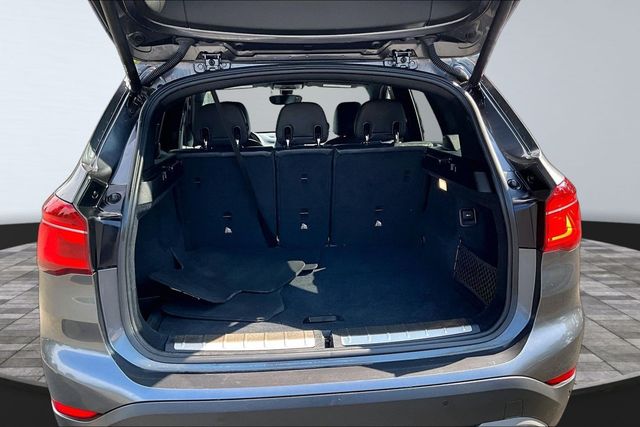 2017 BMW X1 xDrive28i - 23079287 - 39