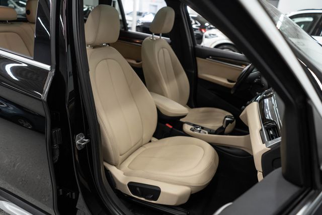 2017 BMW X1 xDrive28i - 23002129 - 10