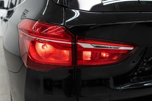 2017 BMW X1 xDrive28i - 23002129 - 41