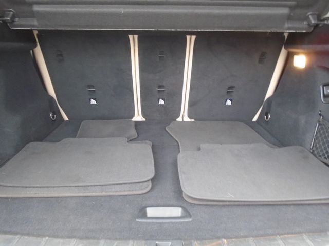 2017 BMW X1 xDrive28i - 22943220 - 44