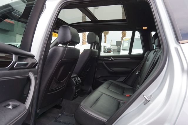 2017 BMW X3 sDrive28i, PREMIUM WHEELS, PANO MOONROOF, LEATHER, NAVIGATION  - 23064963 - 19