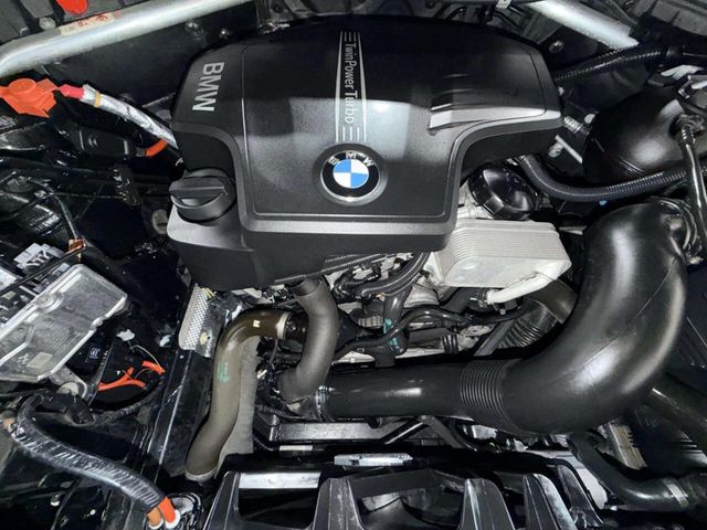 2017 BMW X3 xDrive28i - 22955572 - 29