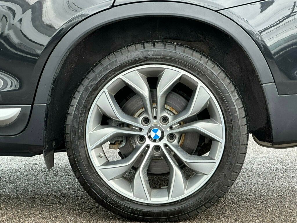 2017 BMW X3 xDrive28i - 22418218 - 44