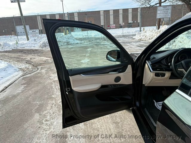 2017 BMW X5 Premium Pkg, Cold Weather Pkg, Harmon/Kardon Audio, & Carplay - 22975392 - 18