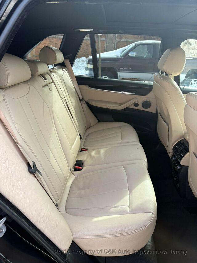 2017 BMW X5 Premium Pkg, Cold Weather Pkg, Harmon/Kardon Audio, & Carplay - 22975392 - 25