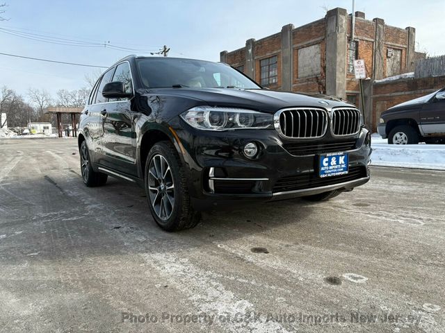 2017 BMW X5 Premium Pkg, Cold Weather Pkg, Harmon/Kardon Audio, & Carplay - 22975392 - 4