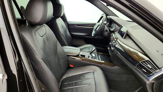 2017 BMW X5 xDrive35i SAV w/ Dakota Leather & Parking Assistant - 23085882 - 24