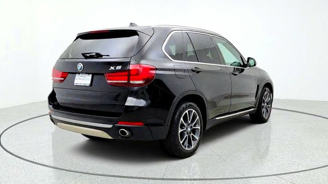 2017 BMW X5 xDrive35i SAV w/ Dakota Leather & Parking Assistant - 23085882 - 4