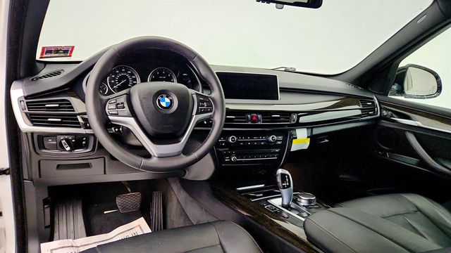 2017 BMW X5 xDrive35i SAV w/ Premium Pkg, Cold Weather Pkg & 3rd Row Seating - 23032573 - 12