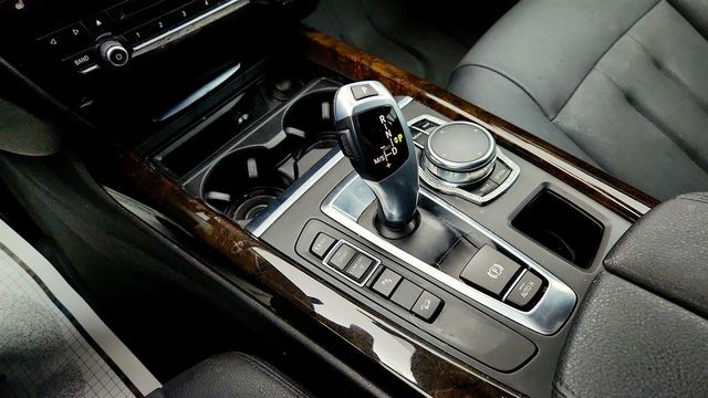 2017 BMW X5 xDrive35i SAV w/ Rear View Camera & Apply CarPlay - 23016199 - 15