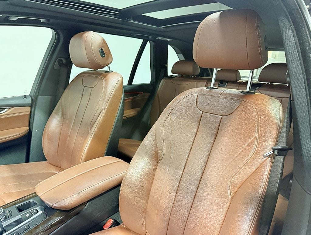 2017 BMW X5 xDrive35i Sports Activity Vehicle - 22942424 - 33