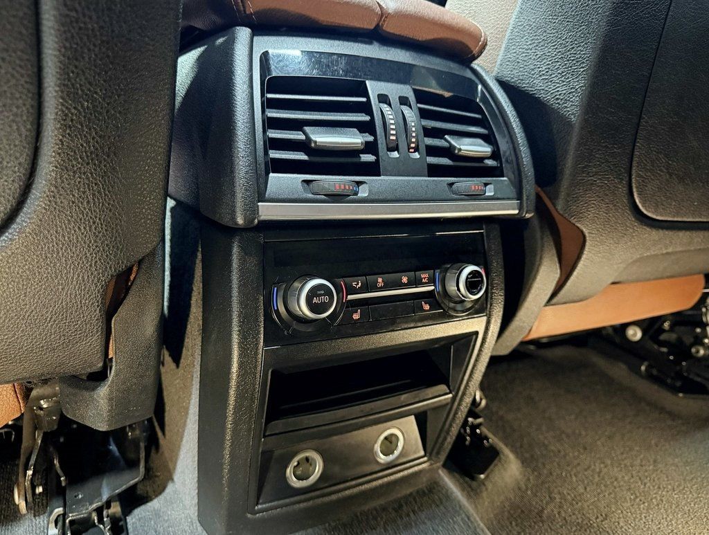 2017 BMW X5 xDrive35i Sports Activity Vehicle - 22942424 - 40