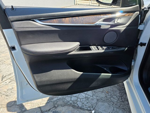 2017 BMW X5 xDrive35i Sports Activity Vehicle - 22922846 - 30