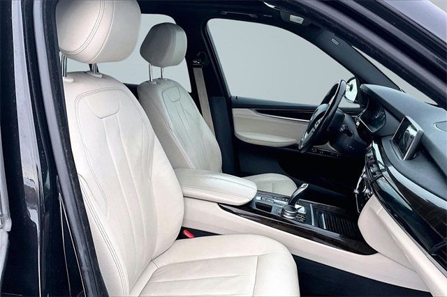 2017 BMW X5 xDrive35i Sports Activity Vehicle - 22977321 - 12