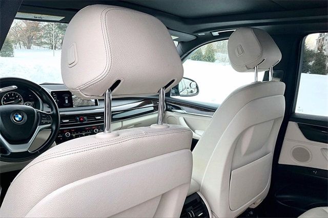 2017 BMW X5 xDrive35i Sports Activity Vehicle - 22977321 - 17