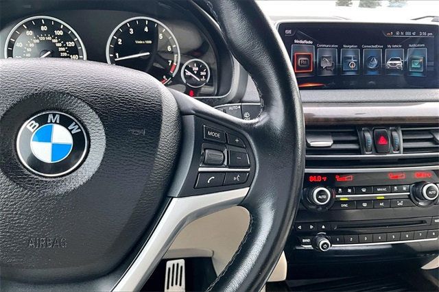 2017 BMW X5 xDrive35i Sports Activity Vehicle - 22977321 - 21