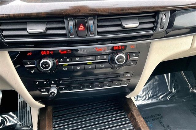 2017 BMW X5 xDrive35i Sports Activity Vehicle - 22977321 - 24