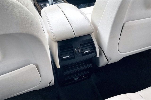 2017 BMW X5 xDrive35i Sports Activity Vehicle - 22977321 - 33