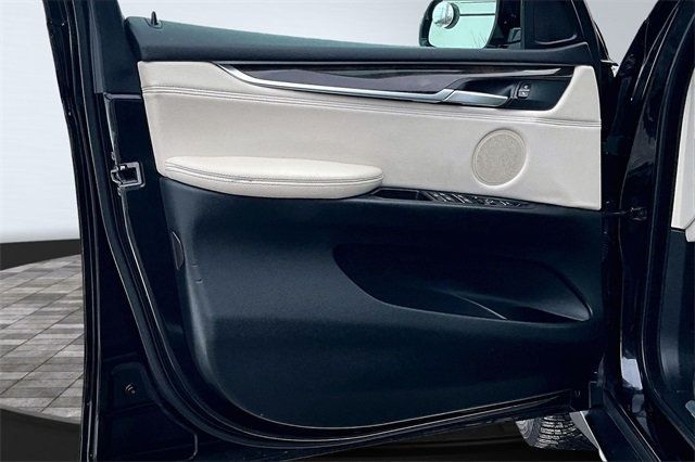 2017 BMW X5 xDrive35i Sports Activity Vehicle - 22977321 - 8