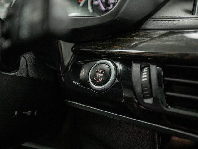 2017 BMW X5 xDrive50i Sports Activity Vehicle - 22945240 - 18