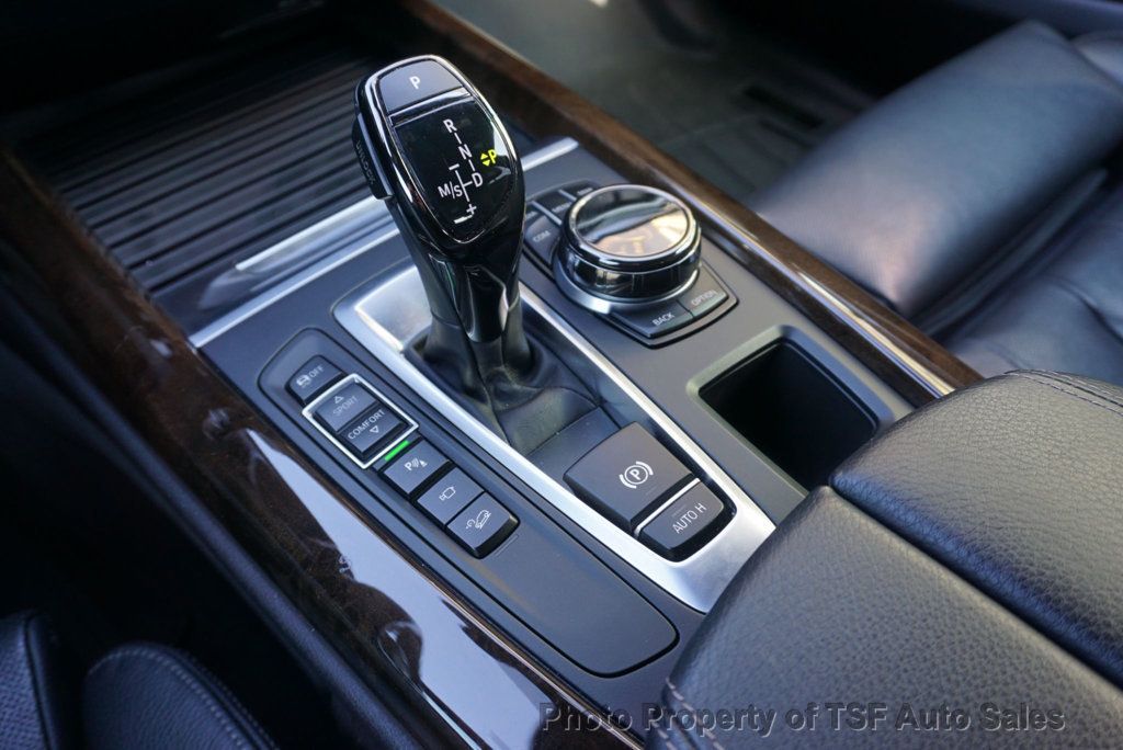 2017 BMW X5 xDrive50i Sports Activity Vehicle M SPORT/EXECUTIVE/DRIVE ASSIST - 22991831 - 36