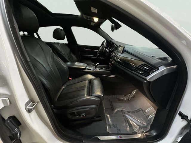 2017 BMW X6 xDrive35i - 22953388 - 32