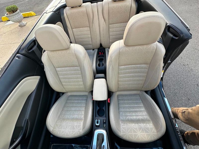 2017 Buick Cascada 2dr Convertible Premium - 22928589 - 24