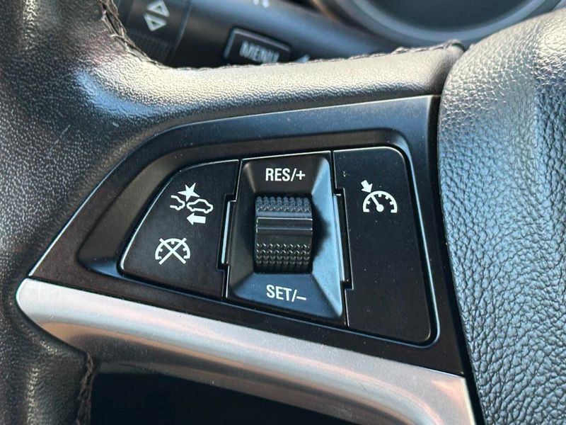 2017 Buick Cascada 2dr Convertible Premium - 22928589 - 35