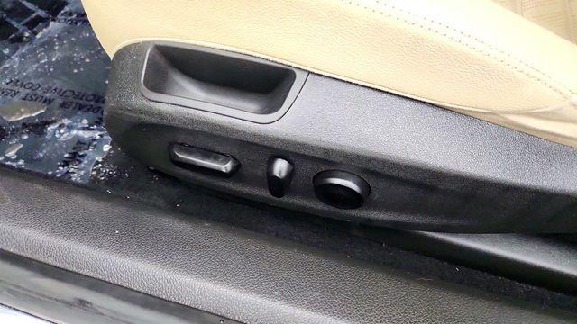 2017 Buick Cascada 2dr Convertible Sport Touring - 23068313 - 11