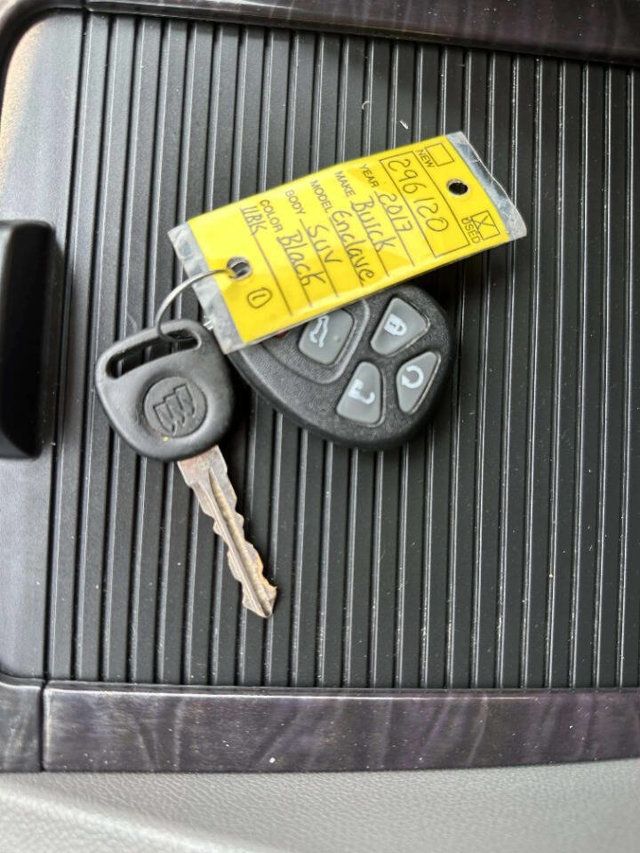 2017 Buick Enclave FWD 4dr Convenience - 23054076 - 36
